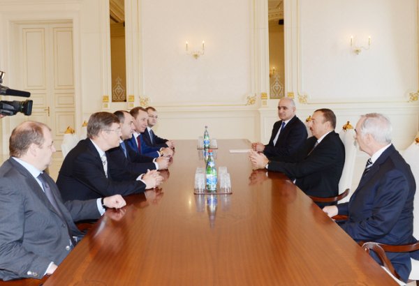 Azerbaijani President receives head of Karachay-Cherkessia Republic