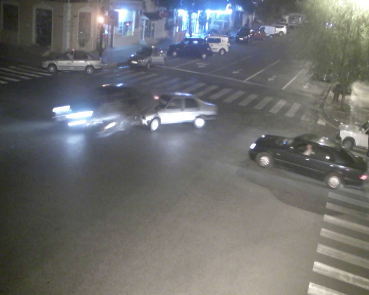 Автохулиганы в ночном Баку (видео)