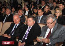 В Баку состоялось торжественное мероприятие, посвященное юбилею Халила Рзы Улутюрка (фотосессия)
