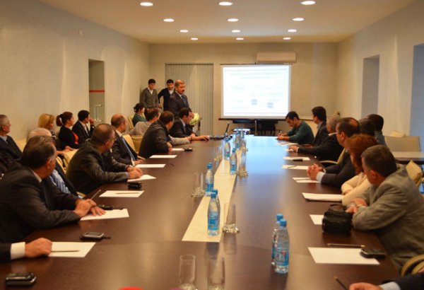 E-signature cards presented to mass media representatives in Azerbaijan (PHOTO)
