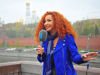 Земфира Адыгезалова и "Клип-парад" в дождливой Москве (фотосессия)