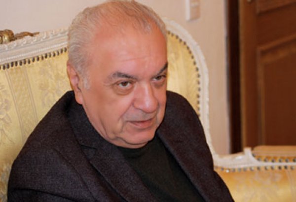 Скончался известный азербайджанский диктор Рафиг Гусейнов