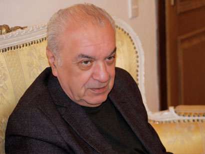 Скончался известный азербайджанский диктор Рафиг Гусейнов