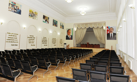 Президент Азербайджана ознакомился состоянием школы №1 в Баку после капремонта (ФОТО)