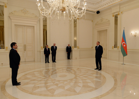 Президент Азербайджана принял верительные грамоты послов ряда стран (версия 8) (ФОТО)