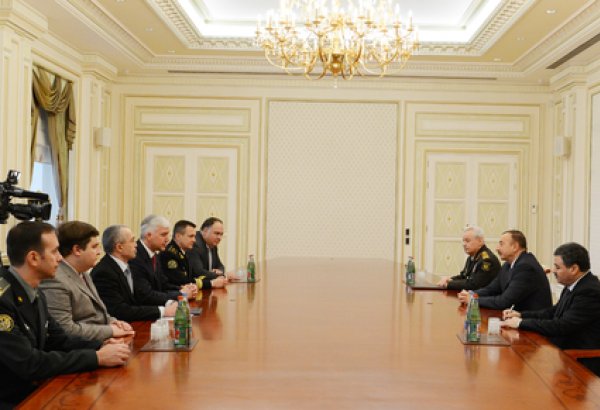 Президент Азербайджана принял министра обороны Украины