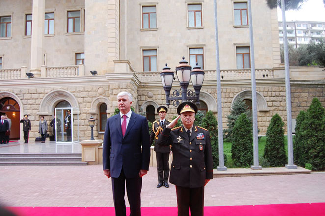 Минобороны Азербайджана и Украины подписали план сотрудничества на 2013 год (ФОТО)