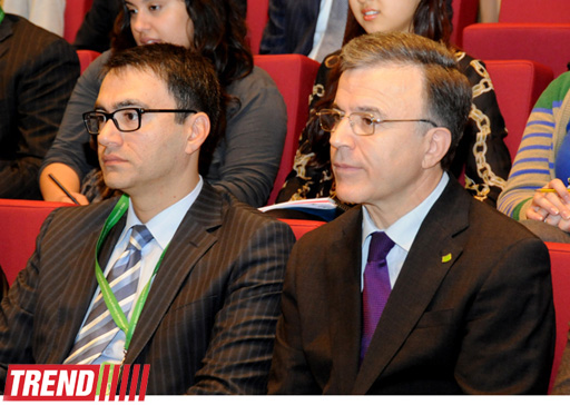 В Баку при совместной организации İDEA и UNEP проходит Международный форум молодежи (ФОТО)