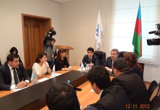 Министр образования Азербайджана встретился с молодыми активистами правящей партии