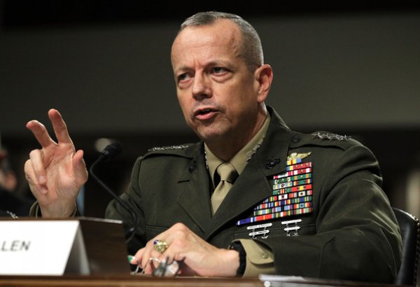 Генерал США Аллен может не стать главкомом НАТО в Европе из-за связи с "делом Петреуса"