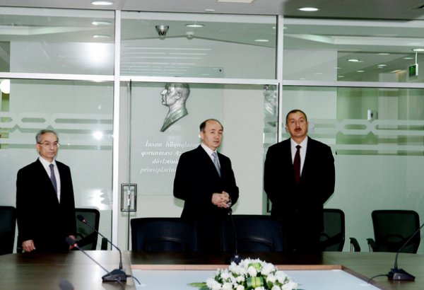 Президент Азербайджана принял участие в открытии нового здания Ясамальского районного суда (ФОТО)