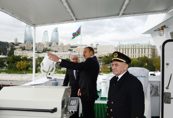 Президент Азербайджана принял участие в церемонии ввода в эксплуатацию паромов "Балакен" и "Барда" (ФОТО)