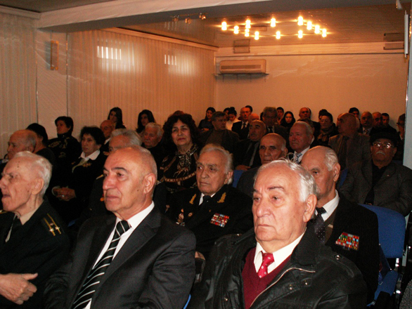 В Баку прошла конференция, посвященная 70-летию Сталинградской битвы (фото)