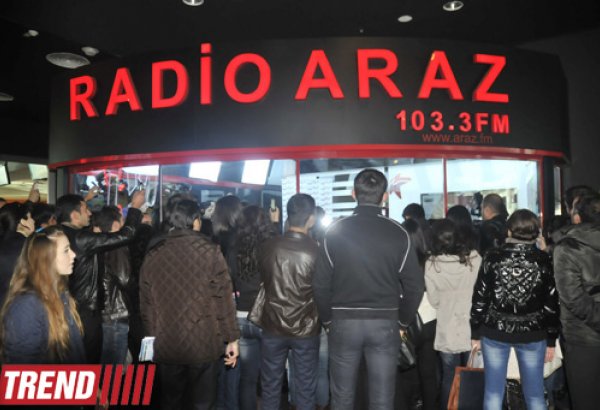 На радиоволне Araz-103.3 будет представлено интервью с Дженнифер Лопес