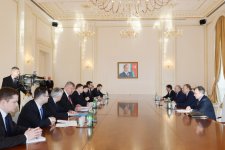 Azerbaijani President receives delegation led by Latvia’s Prime Minister