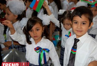В этом году в Азербайджане среди первоклассников преобладают мальчики