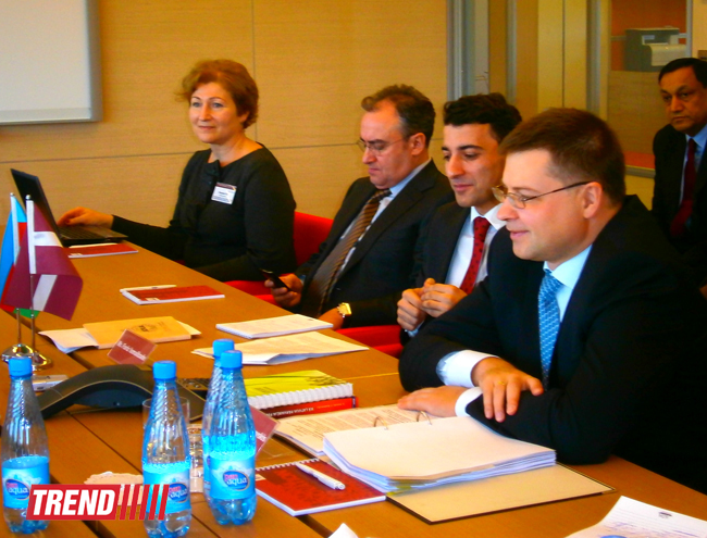 Латвия заинтересована в расширении экономического сотрудничества с Азербайджаном - премьер (ФОТО)