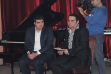 В Баку состоялся "неожиданный" международный вечер Comedy.AZ (фотосессия)