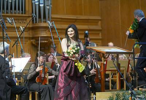 Динара Алиева примет участие в концерте памяти Святослава Бэлзы в Москве