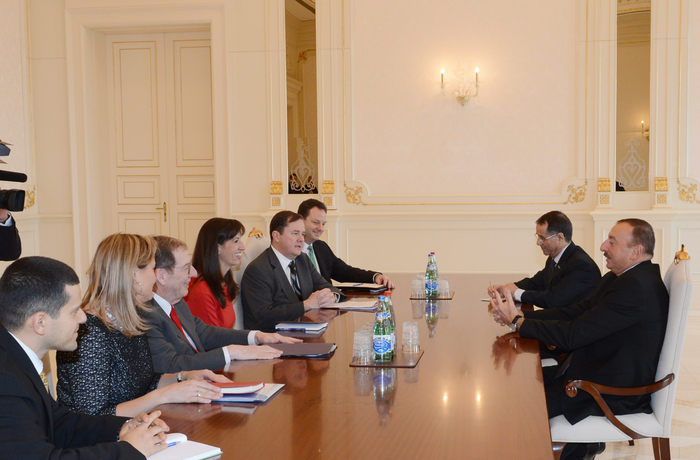 Президент Азербайджана принял делегацию во главе с советником госсекретаря США