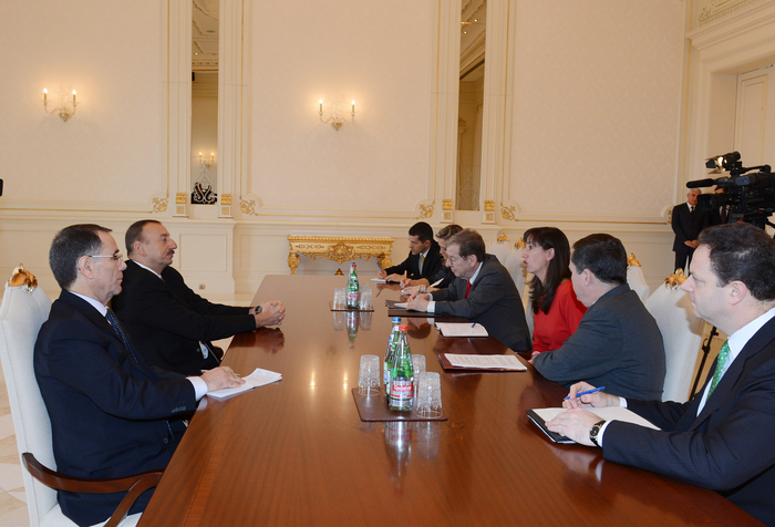 Президент Азербайджана принял делегацию во главе с советником госсекретаря США
