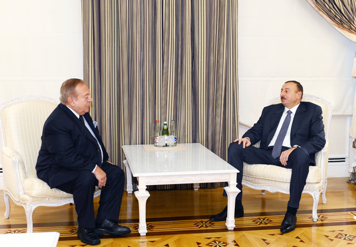 Azerbaijani President meets head of International Weightlifting Federation