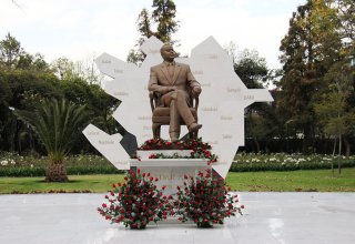 Ulu öndər Heydər Əliyevin xatirəsi Meksikada da anılıb (FOTO)
