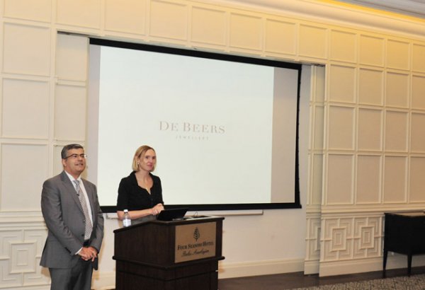 Компания De Beers провела в Баку эксклюзивный семинар по бриллиантам (ФОТО)