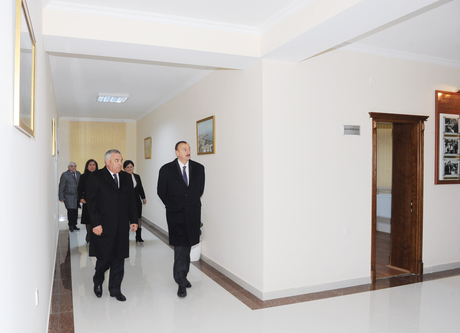 Ильхам Алиев принял участие в открытии административного здания Физулинского районного отделения партии "Ени Азербайджан" (ФОТО)