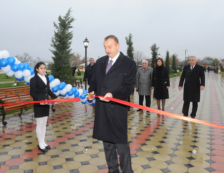 Президент Азербайджана принял участие в открытии Центра молодежи в Горадизе (ФОТО)