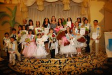 В Азербайджане пройдет детский конкурс красоты "Маленькие Мисс и Мистер 2013" (фото)