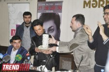 В Баку состоялась пресс-конференция Фаига Агаева - новый клип, соло-концерт и подарок на "Конец света" (фото)