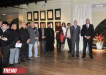 В Баку открылась выставка, посвященная памяти художника Уджала Ахвердиева (фото)