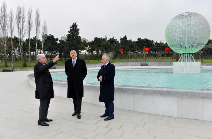 Президент Азербайджана ознакомился с условиями, созданными в новом парке в Хатаинском районе Баку (ФОТО)