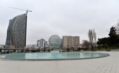 Президент Азербайджана ознакомился с условиями, созданными в новом парке в Хатаинском районе Баку (ФОТО)