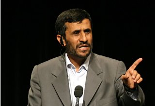 Əhmədinejad: İran neft asılılığından xilas ola bilər