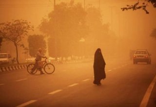 Dust storm shuts down Iran’s southwestern airport