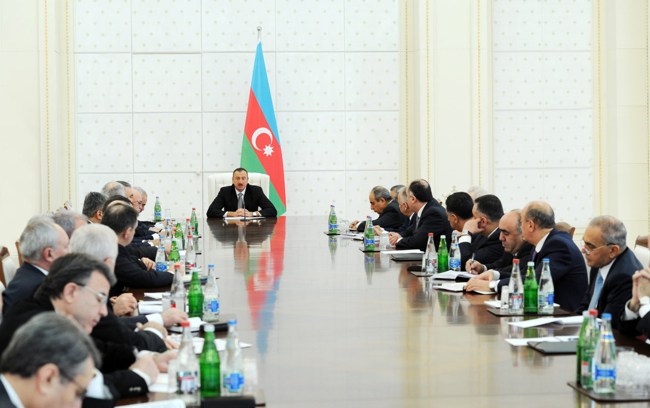 Президент Ильхам Алиев: Минувший год был очень успешным для экономики Азербайджана (ФОТО)