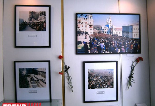 В Баку открылась выставка "Языком фотографий" - очевидцы трагедии 20 января (фото)