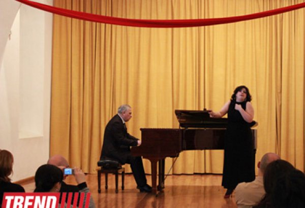 В Баку состоялся концерт, проведенный в рамках дней немецко-французской культуры (фотосессия)