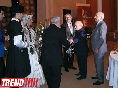 В Азербайджане объявлен прием работ на соискание традиционной премии "Зирвя"