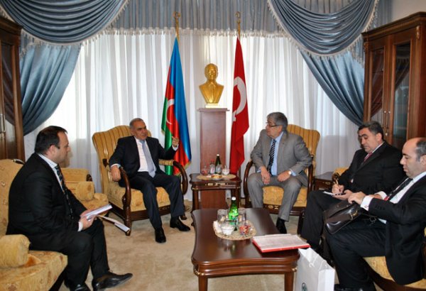 Азербайджан и Турция обсудили сотрудничество в сфере оборонпрома