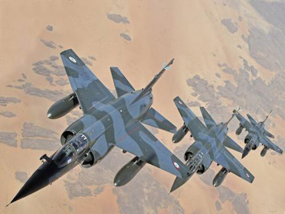 East Libyan warplanes hit Tripoli government positions