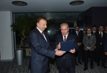 Президент Азербайджана и его супруга наблюдали за процессом запуска на орбиту спутника Azerspace-1 (ФОТО)