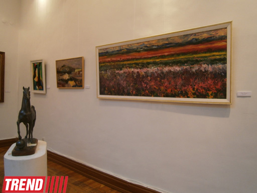 В Баку представили "Диалог красок" азербайджанских художников  (фотосессия)