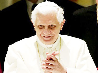 XVI Benedikt Vatikanda çıxış edib