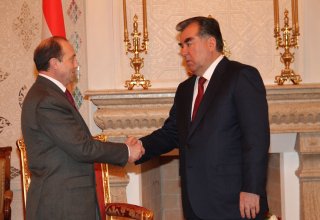Душанбе и Баку обсудили перспективы двустороннего сотрудничества (ФОТО)