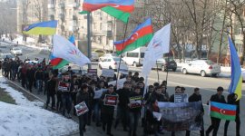 Перед представительствами ООН и ОБСЕ в Киеве состоялась акция протеста азербайджанцев (ФОТО)