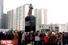 Azerbaijani public commemorate Khojaly genocide victims (PHOTO)