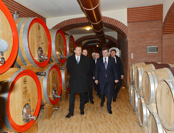 İlham Əliyev Qəbələdə "Aspi Winery" üzüm emalı zavodunun açılışında iştirak edib (FOTO)